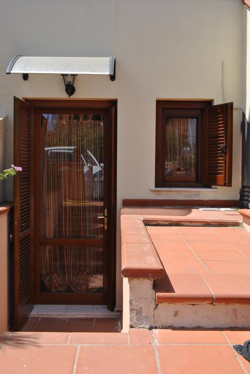 Apartament Casa Danilo San Teodoro  Zewnętrze zdjęcie
